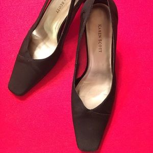 Karen Scott Nurray Heels in Black Satin. 6.5